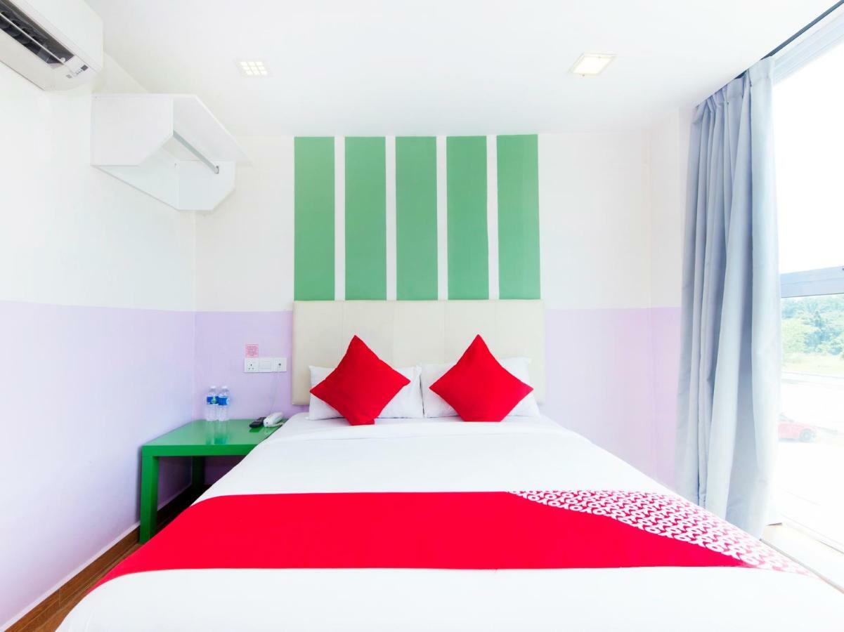 Oyo 419 City Boutique Hotel Bangi Exteriör bild